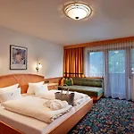 Hotell Huber's Boutiquehotel 4*