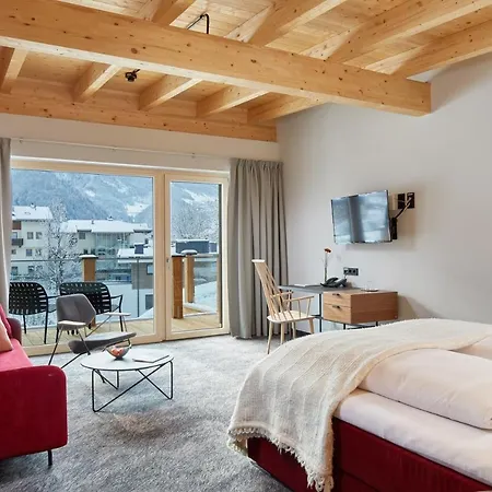 ホテル Huber's Boutiquehotel 4*