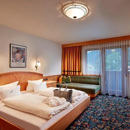 فندق Huber's Boutiquehotel 4*